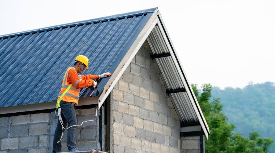 Professional residential roofers in Graymont, IL